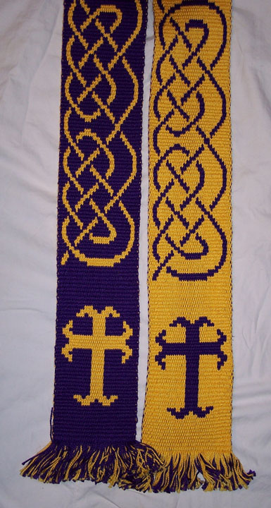 Cross moline with knotwork